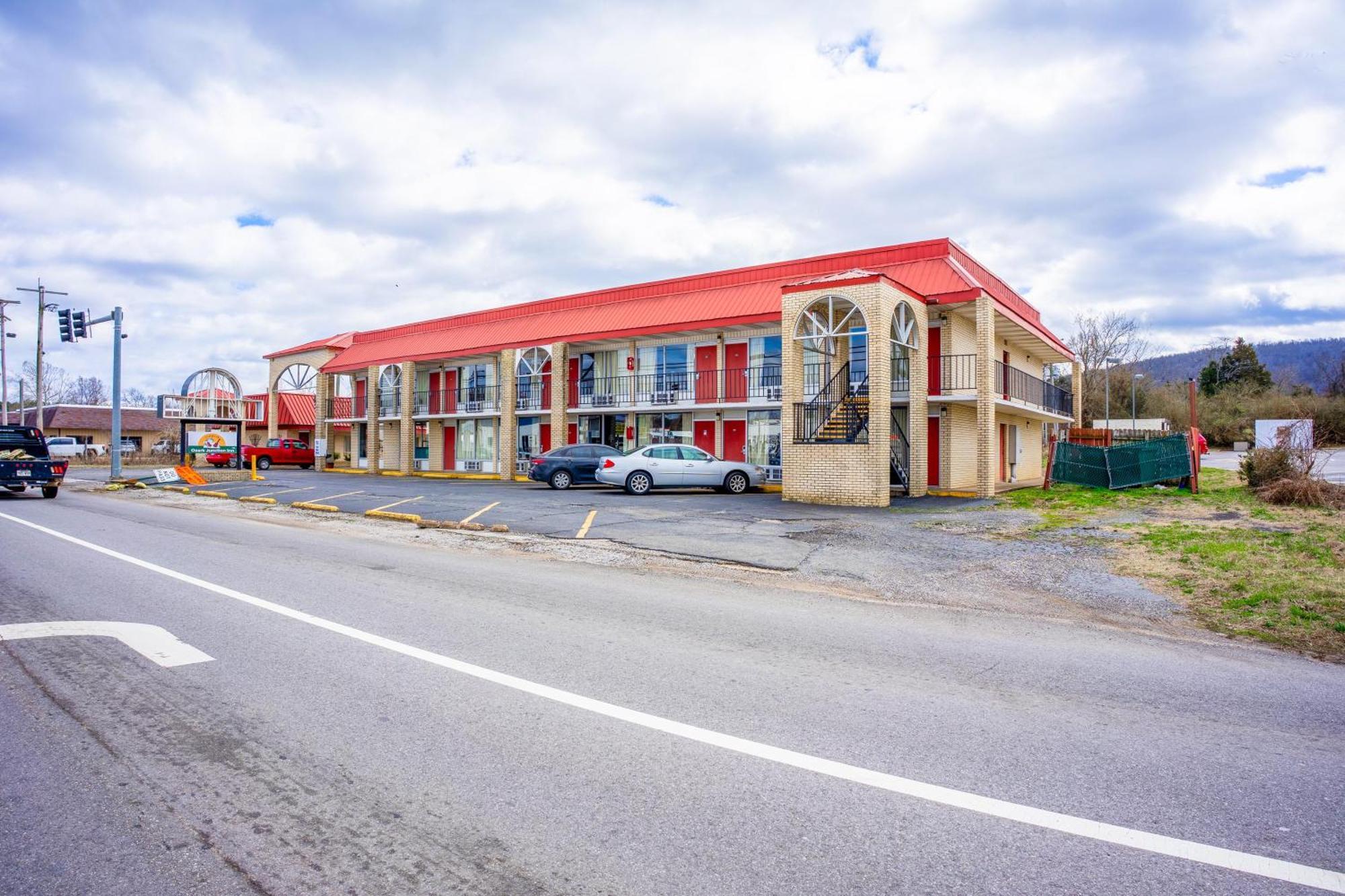 Motel Ozark Junction Mountain View By Oyo Zewnętrze zdjęcie